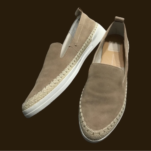 DOLCE VITA Reina. Tan Slip on Sneakers. Suede Size 9 - Picture 2 of 10